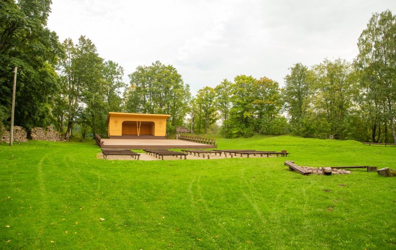 Trikatas-pilsdrupas-visit-valmiera (2)
