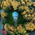 Preiļu-muiža-AnatolijsJakovlevs_2017_kapela_ParksNoAugsas (1)