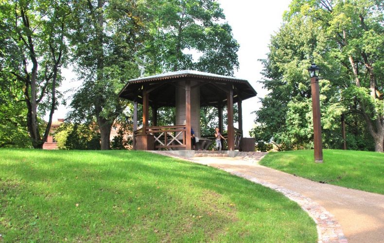 Kuldīga-Pilsetas-darzs-3