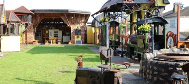 Meno laužo dizaino dirbtuvės – muziejus „Andžėnų stotis”