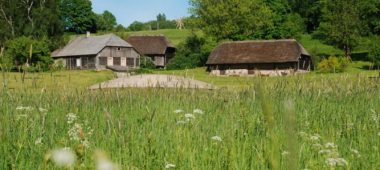 Brolių Jurjansų memorialinis muziejus „Meņģeļi”