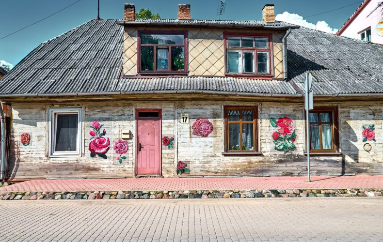 Bauska-Rožu aleja