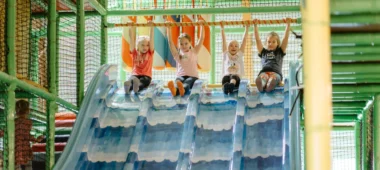 „Stebuklų šalis“