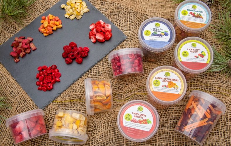 Žalieji atviri liofilizuoti produktai
