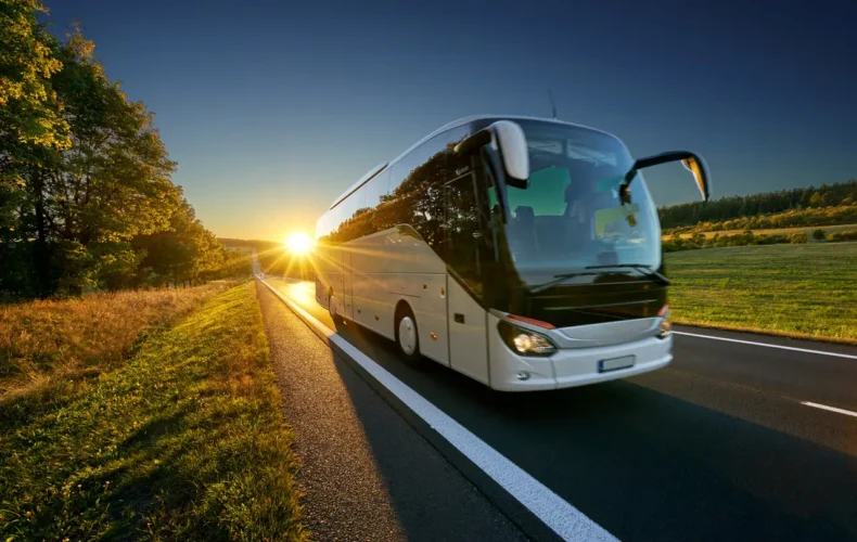 Multilines_bus_rental_01