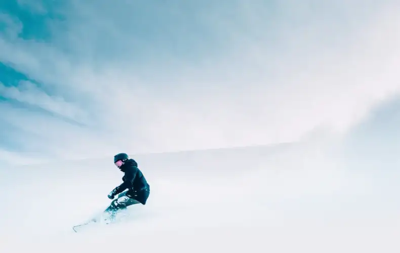 Muskato riešutų_kartono_fabrikas_traukinys_01